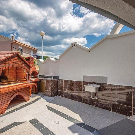 Stunning Apartment In Crikvenica With Wifi Buitenkant foto