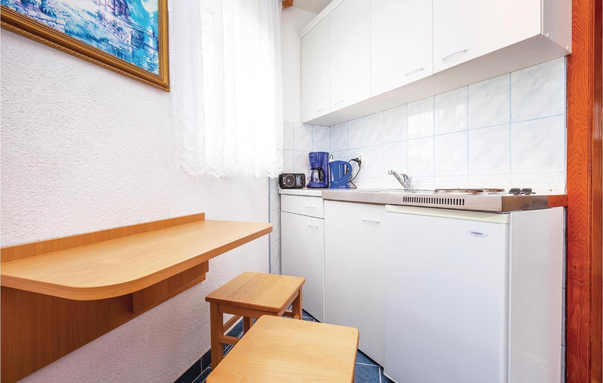 Stunning Apartment In Crikvenica With Wifi Buitenkant foto