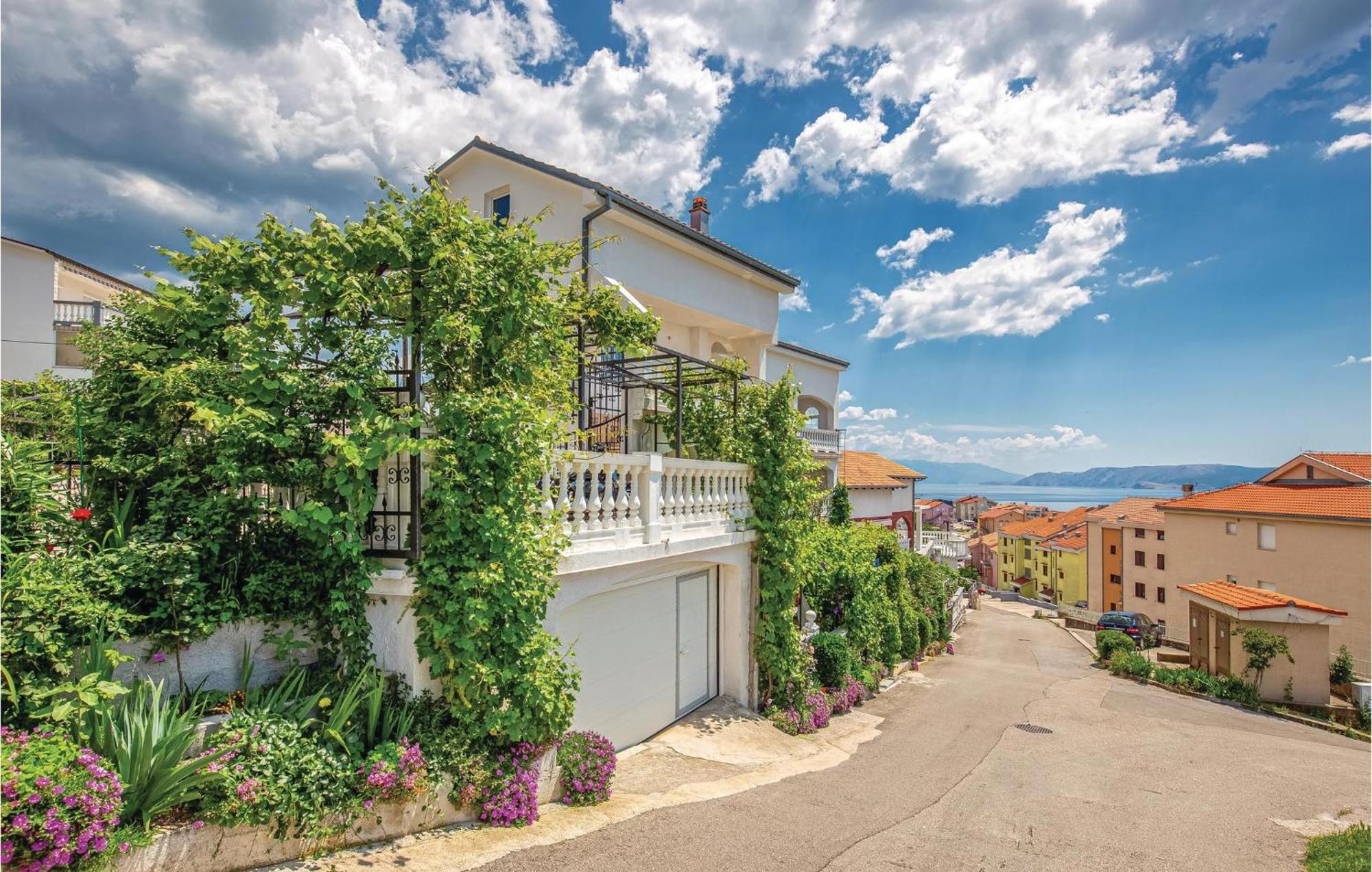 Stunning Apartment In Crikvenica With Wifi Buitenkant foto