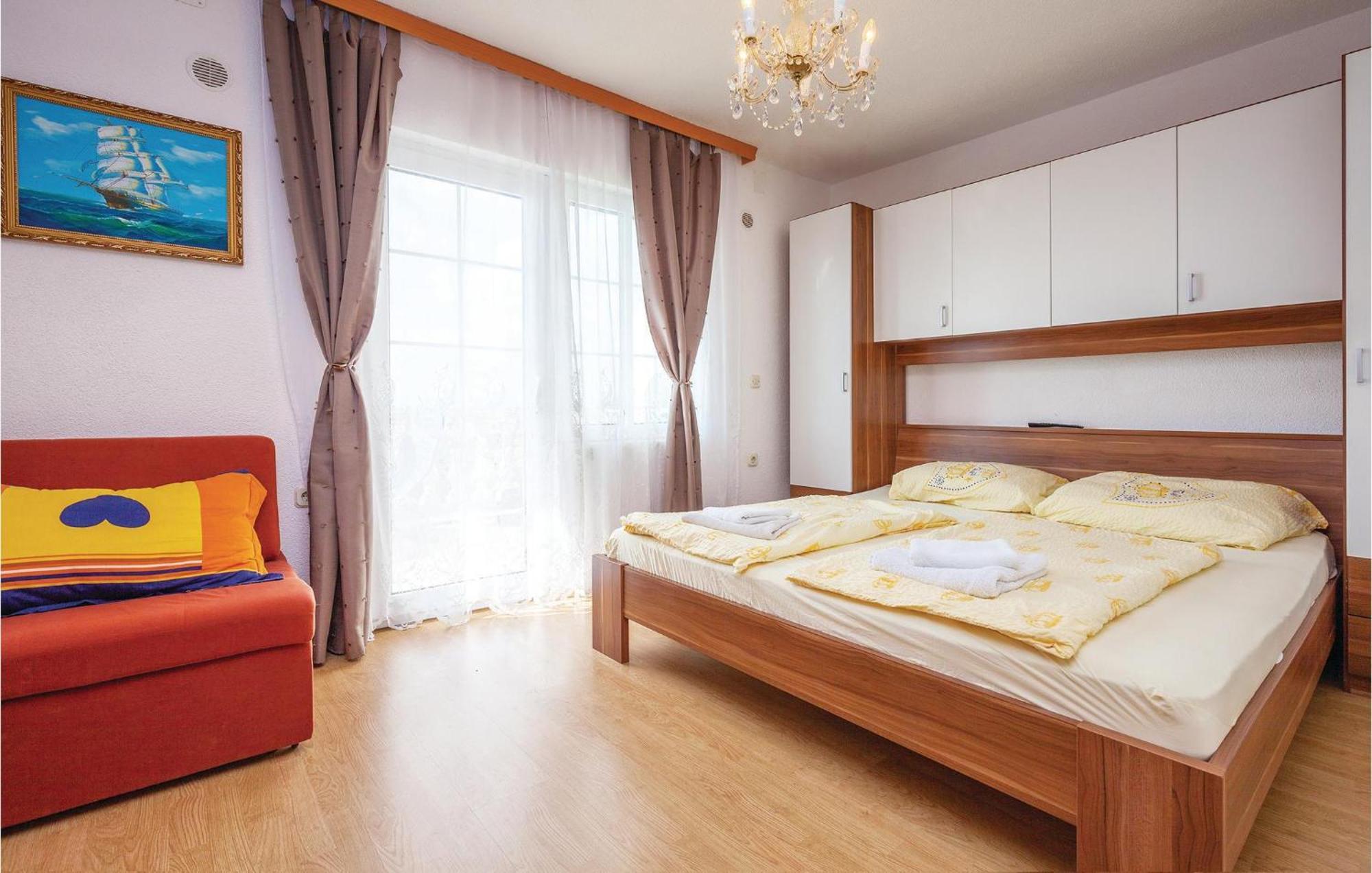 Stunning Apartment In Crikvenica With Wifi Buitenkant foto